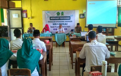 MIN 4 BOYOLALI MENGADAKAN WORKSHOP PENYUSUNAN KURIKULUM OPERASIONAL MADRASAH